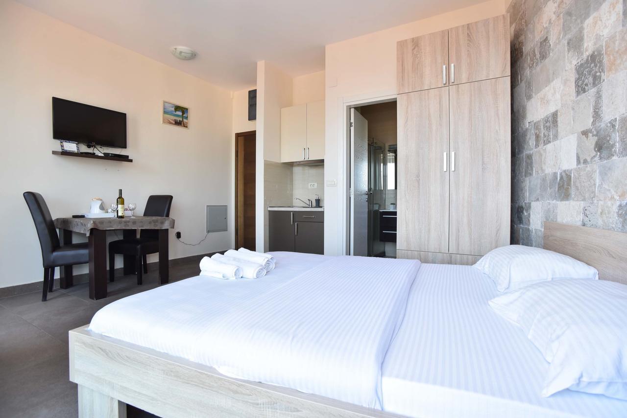 Apartments Jelusic Budva Buitenkant foto
