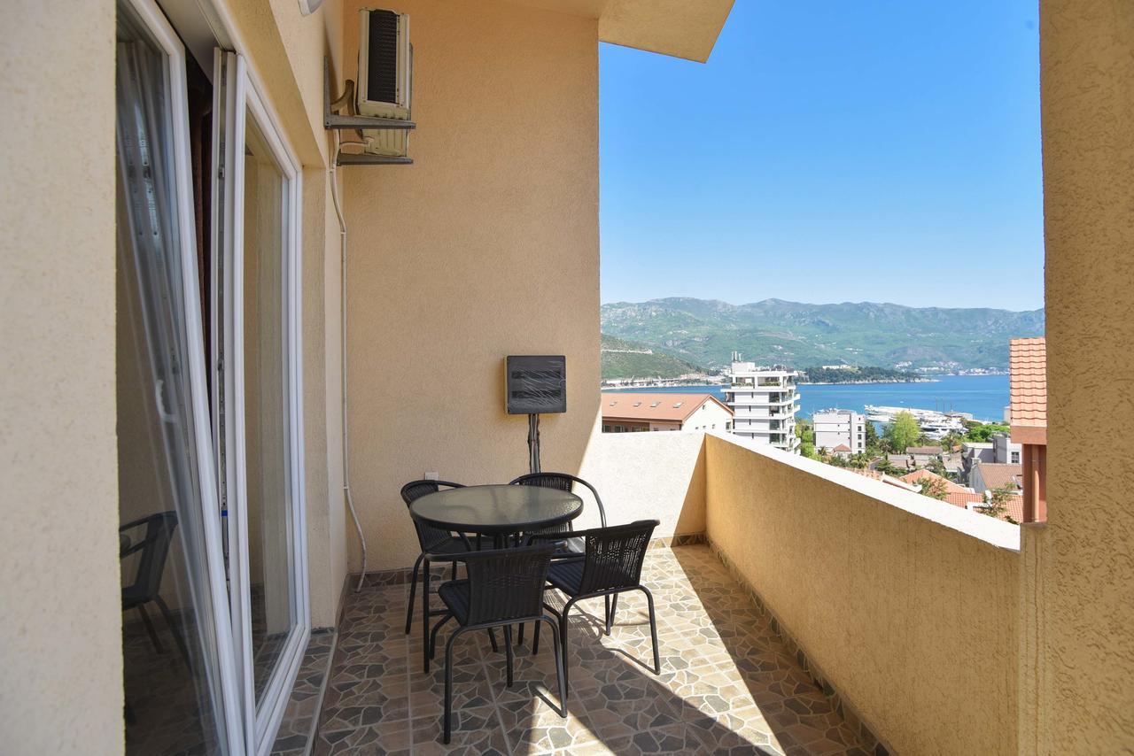 Apartments Jelusic Budva Buitenkant foto